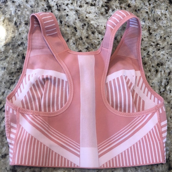 Nike Racerback bra! - Picture 2 of 2